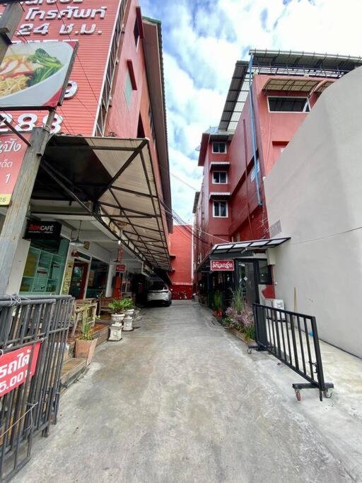 Ratanawong Place 405 بانكوك المظهر الخارجي الصورة